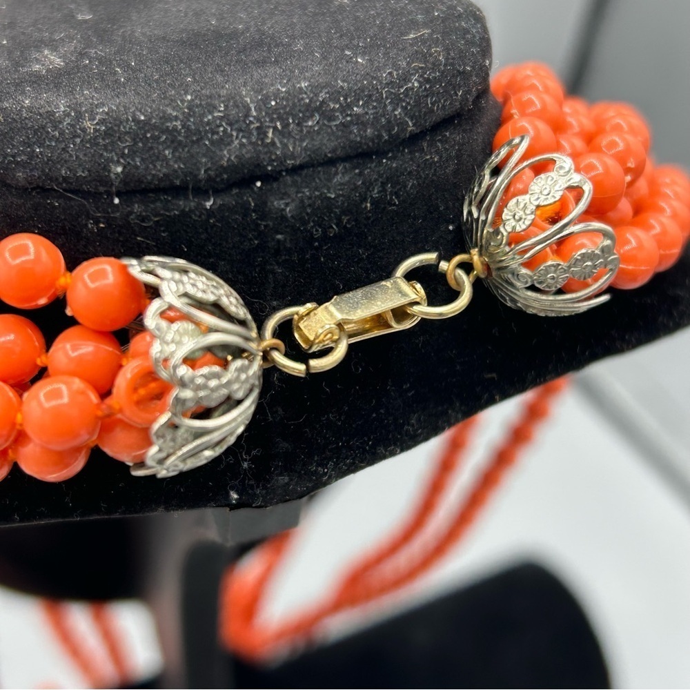 Vintage Orange Multi Strand Bead Necklace Statement Jewelry Magnetic Tested - Picture 5 of 11